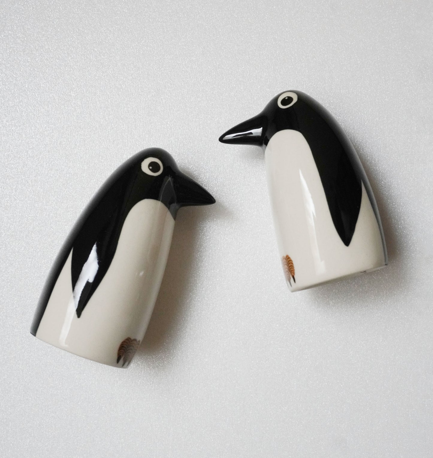 【Hannah Turner】 Salt and Pepper Penguin