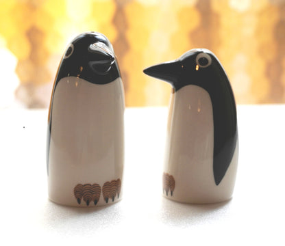 【Hannah Turner】 Salt and Pepper Penguin